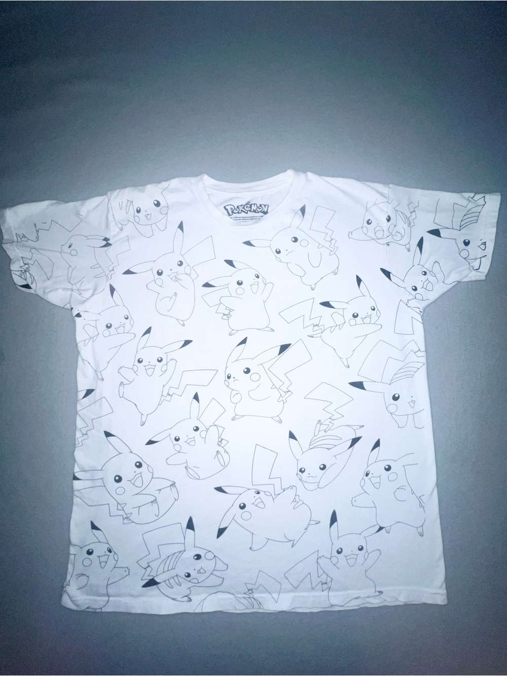 Official Pokémon Pikachu All-Over Print White T-Shirt Size XL (2015)